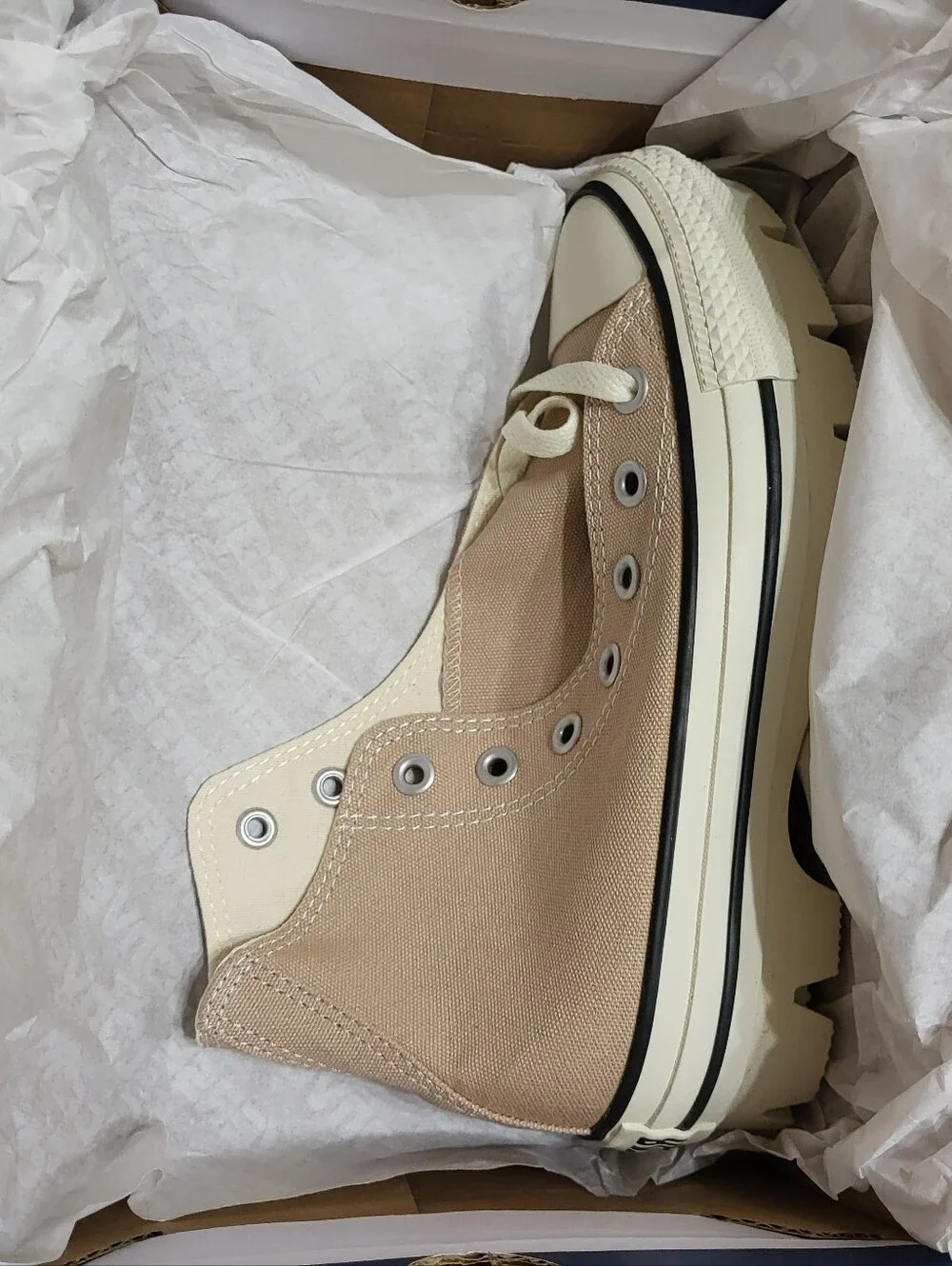 Converse unworn box
